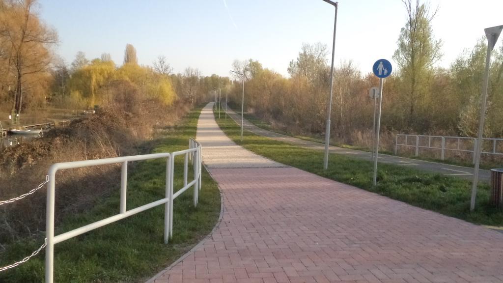 BalatonfůzfőMolni公寓 外观 照片